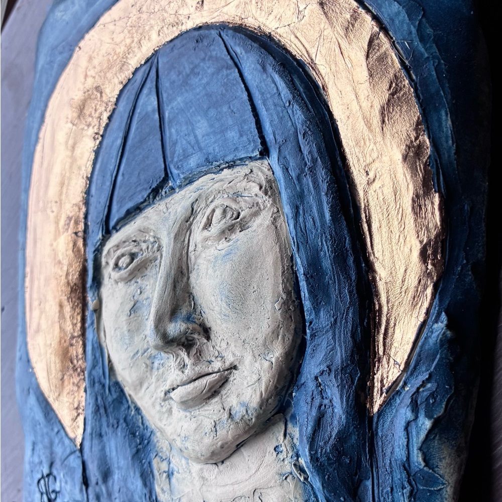 Signed Ceramic Relief Sculpture Plaque of The Virgin Mary Gold Turquoise Cream - Picture 2 of 8